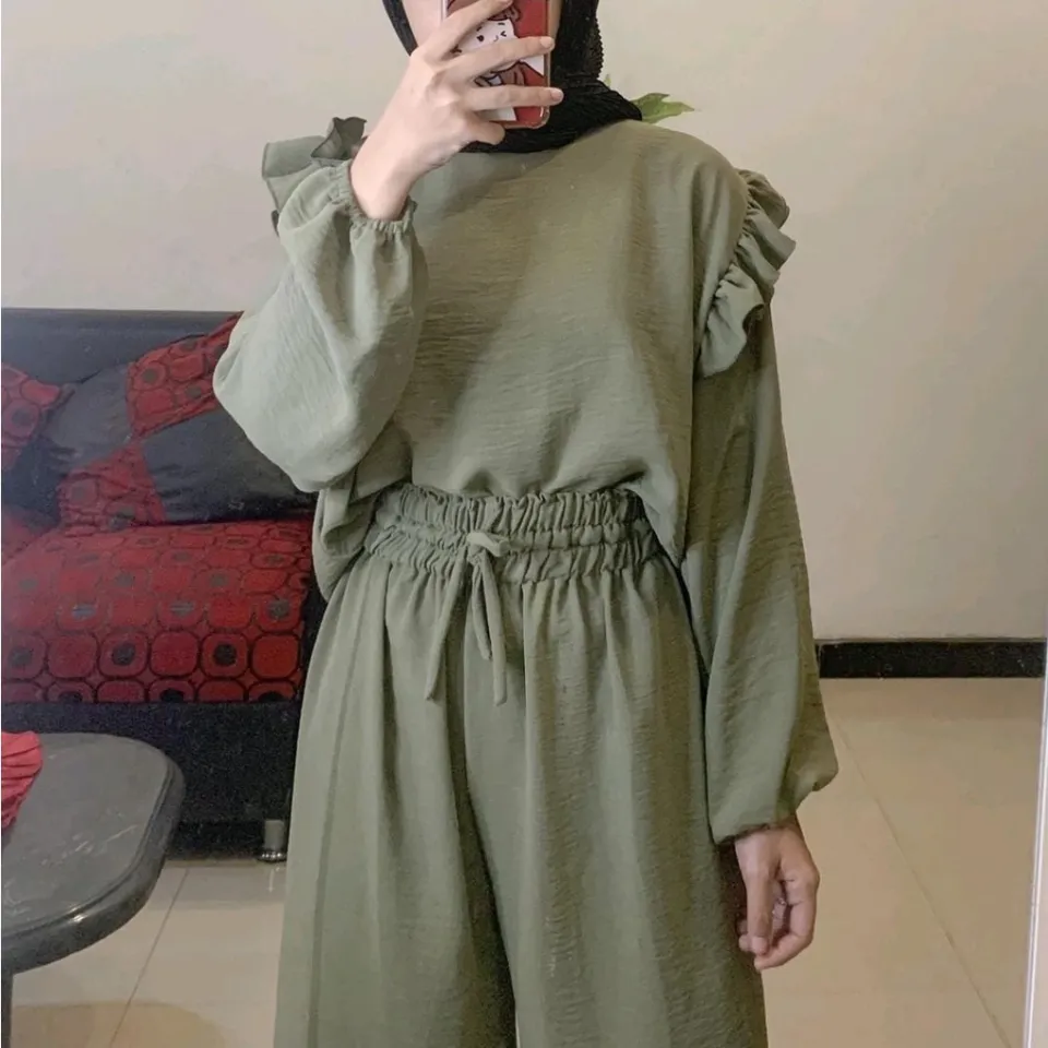 Noodatiy ruscha birinchi turmush ortogi pornosini tomosha qiling