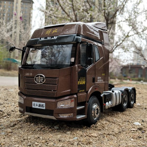 FAW Jiefang Original Factory 1:24 Car Model New Liberation J6 Pulling Head Engineering Truck Mop Head Alloy Car Model