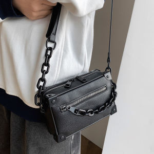 กระเป๋าสะพายข้างทรงกล่องดีไซน์เก๋ไก๋สำหรับผู้ชายและผู้หญิง กระเป๋าสะพายไหล่ทรงสี่เหลี่ยมเล็กแบบลำลอง กระเป๋าสะพายข้างแบบโซ่