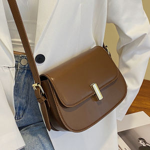Fashionable Retro Crossbody Bag Womens Bag 2025 New Style Popular Single Shoulder Bag Versatile Small Size Quality Leather