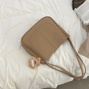 Retro Large Capacity Tote Bag Womens 2024 New Fashionable Vintage Single Shoulder Bag for College Students Class