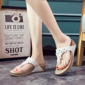Fashionable 2025 Womens Thong Slippers Summer Slope Heel Outdoor Beach Shoes Thick Bottom Slip-On Sandals Plant Floral Pattern