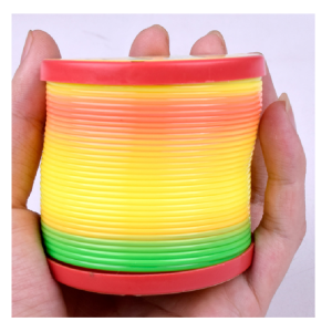เครื่องประดับสปริง Slinky สแตเลสวงกลมสีรุ้งของขวัญสร้างสรรค์สำหรับการทดลองวิทยาศาสตร์