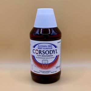 ☞in stock British Corsodyl chlorhexidine mouthwash 300ml fresh mint flavor swollen gums sore mouth ky❦