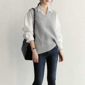 เสื้อกั๊กผ้าถักสำหรับนักเรียนสไตล์เกาหลีแบบใหม่ฤดูใบไม้ผลิและฤดูใบไม้ร่วงปี2023เสื้อไหมพรมแบบสั้นสไตล์เพรพพี้สำหรับผู้หญิงเสื้อกั๊กแขนกุด