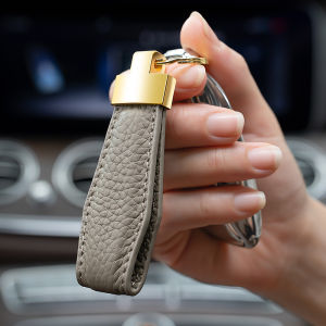 High-End Top Layer Cowhide Car Keychains Creative Men Women Leather Hanging Rope Key Ring Automobile Key Pendants