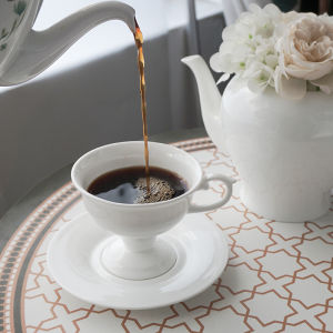 SJ Home French-Style Mid-Ancient Bone China Coffee Cup European-Style Goblet Ceramic Black Tea Cup Afternoon Tea Cup and Saucer Coffee Shop