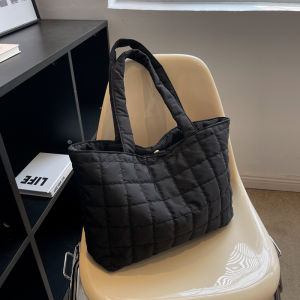 Autumn Winter Large Capacity Canvas Shoulder Bag Fashionable Tote Womens Bag Commuter Handbag Shopping Bag Zipper Closure