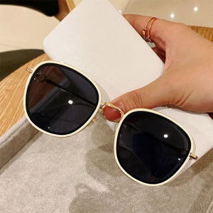 White Frame Sunglasses Womens Beach Style round Large Rim UV Protection Fashionable Compact Face Vintage Sunglasses
