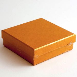 Master Kotak Kado Gift Box Hadiah 20x20x6cm