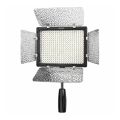 Đèn Led Yongnuo YN - 300 III hỗ trợ chụp ảnh và quay phim. 