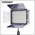 Đèn Led Yongnuo YN - 300 III hỗ trợ chụp ảnh và quay phim. 