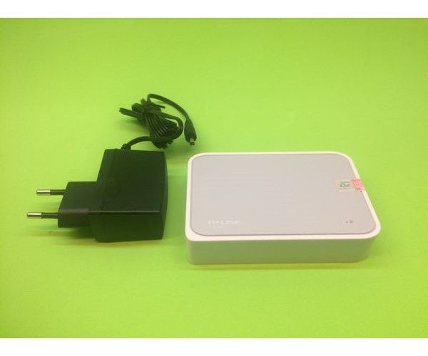 Bộ chia mạng Lan 4 cổng