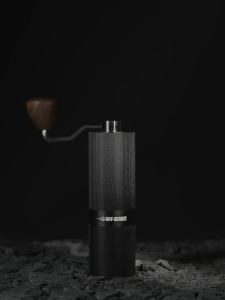 MHW-3BOMBER Race M1 Manual Coffee Grinder: A Compact Travel Companion