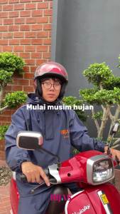 Jas Hujan Pvc Pria Wanita Setelan Jumbo Warna Navy Bahan Kuat Dan Tebal Tahan Air (Waterproof) Tahan Angin (Windroof) Full Sealtape di setiap Jahitan Muat Tas 30 Liter Dilengkapi Zipper di bagian Dada