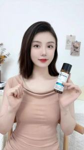 Dr. Lucel Japan Brand 3% Vitamin B5 Essence Toner 105ml / with Niacinamide Antioxidant Restores Moisture Balances Skins pH Improves Skin Texture Enhances a Healthy Radiant Complexion