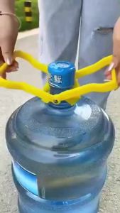 Alat Bantu Angkat Galon Double Handle Grip Holder Pengangkat Botol Air Minum Praktis Mudah Anti Slip