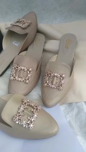 sendal slop wanita kece kekinian mewah simpel elegan stylish dan trendy model  korean style