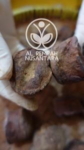 Getah Gambir Super / Gamber Murni 500 gr - Untuk Nyirih