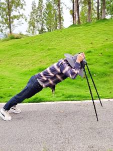 TrailTop Trekking Pole Lipat Tongkat Gunung Trekking Hiking Dapat Diatur Sesuka Hati 65-135cm