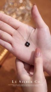 Le Silber Co. S925 Sterling Silver - Midnight Whispers Clover Charm Necklace Rantai Leher Perak