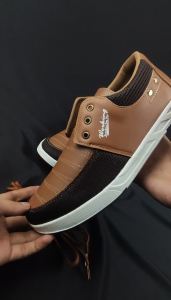 Sepatu Pria Kasual Bahan Kulit Working CB-02 Size 39-43