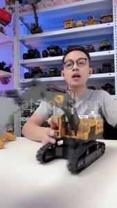 Babycolor 2.4GHz Eskavator Paduan Mainan RC 14 Saluran Ada Asap Eskavator Dengan Lampu Dan Semprotan Simulasi Baterai Mesin Plastik Kontrol Toys Mainan Anak