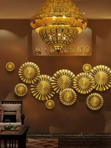 ห้องนั่งเล่นร้านนวดไทยโซฟาฉากหลังผนังพาร์ทิชันผนังภาพวาดตกแต่งห้องรับประทานอาหารร้านเสริมสวยคลับเฮ้าส์ออกแบบรอบภาพวาดแขวนผนัง