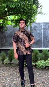 kemeja batik kantor pria lengan pendek