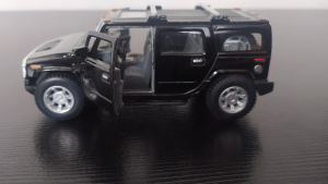 Diecast Mobil Mainan Miniatur 2008 Hummer H2 SUV Miniature Die Cast Model 1:40 Souvenir Kado Pajangan