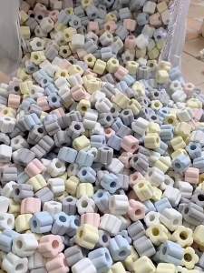 ตัวใหม่ล่าสุด เซรามิกริงค์ ดอกไม้5สี วัสดุกรองตู้ปลา 0.5kg/1kg พร้อมถุงซิป มีหลายรูปทรงให้เลือก