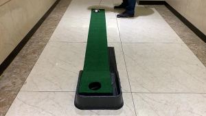 Golf Putting Mat Ball Return Putting Green For Backyard Office Golf Gift