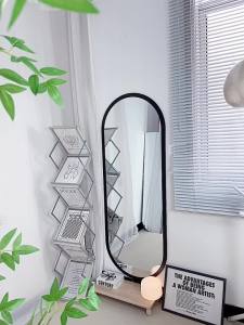 [SG Seller]Wooden wall-mounted full-length mirror/special-shaped fitting mirror/bedroom mirror/home mirror