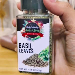 Basil Leaves 45g in Shaker Bottle by Jinkys Daily Herbs & Spices