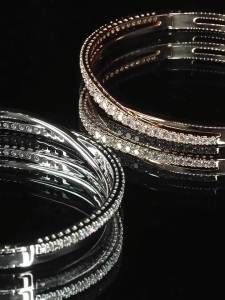 🖤Swarovski🖤Twisted series สร้อยข้อมือเพชรสีโรสโกลด์ สร้อยข้อมือแฟชั่นผู้หญิงเงิน 925 (SZ-MGJ9625) สร้อยข้อมือคู่รักสไตล์ดีไซน์คลาสสิก ของขวัญพิเศษสำหรับแฟนหรือแฟนของคุณ