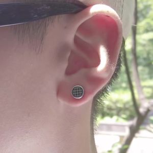 🇲🇾ZEMME🇲🇾 Chess Magnet Earring Clip Non-Piercing 棋盘磁吸耳夹无耳洞