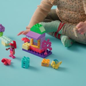 LEGO DUPLO Disney 10420 Ariel and Flounders Café Stand (22 Pieces) Building Blocks for Kids (2 Tahun+)