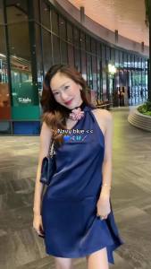 [ninetofive.fr] Monique Dress - Mini dress / เดรสสั้นผ้าซาตินสีกรมท่า เดรสออกงาน เดรสไปงานแต่ง ชุดเพื่อนเจ้าสาว มีหลายสีให้เลือก