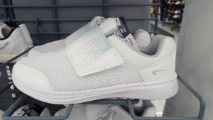 รองเท้าผ้าใบ รองเท้ากีฬาสำหรับเด็ก รองเท้าฝึกซ้อม แถบตีนตูกแกส รองเท้ากีฬาสำหรับเด็ก รองเท้าผ้าใบ รองเท้ากีฬาสำหรับเด็ก รองเท้าฝึกซ้อม แถบตีนตูกแกส