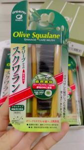 Lược IKEMOTO chống tĩnh điện chất liệu lông heo tẩm tinh dầu Olive Squalane OS700 (Made in Japan)