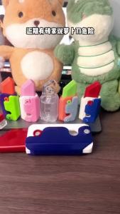 Balisong Carot Đồ chơi dao cà rốt Dao trọng lực 3d Đồ chơi vô tri Dao cà rốt mini M1911 mini Đồ chơi 3d cho trẻ em