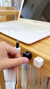 FH-C1088 Cable Holder Organizer Isi 3pcs Kabel Klip Magnetic Serbaguna Clip Penyimpanan Kabel Winder