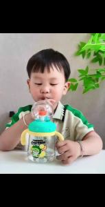 COMO BEBE ขวดน้ำเด็กหัดดื่ม 300ml มีด้ามจับ สายสะพาย ปลาวาฬพ่นน้ำ Tritan BPA Free Whale Spray Cup