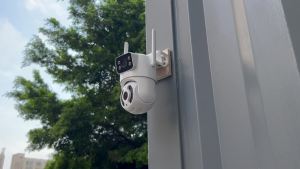 V380 Pro 5G Dual Lens Dual Screen CCTV Camera: Features & Benefits