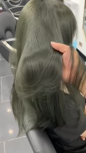 สีผมแฟชั่น2024 ยาย้อมผม ทำสีง่ายย้อมผมอย่างอ่อนโยน ผมสวยอย่างเร็วไม่ทำลายเส้นผมสีติดนานไม่หลุดล่ายรีมกัดสีผมครีมย้อมสีผมน้ำยากัดสีผม สีทำผมแฟชั่สยัอมผมน้ำยาย้อมสีผม ครีมเปลียนสีผม ครีมย้อมผมสีย้อมผม สีผม สีย้อมผมติดทน