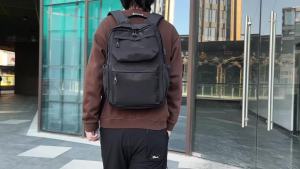Techdoo Tas Ransel Sekolah Pria Casual Tas Punggung Cowok Trendy USB Port Tas Kerja Formal TR438