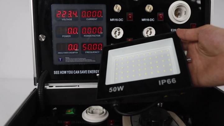 Đèn Pha LED 30w 50w đủ Công Suất Đèn ngoài trời Chống thấm nước bảo hành 1 năm