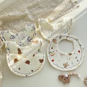 Yếm tròn vải Muslin 6 lớp mỏng nhẹ có cúc bấm 100% bông tư nhiên mềm mại cho bé có cúc bấm dày dặn thấm hút tốt mềm mại bấm nút tiện lợi