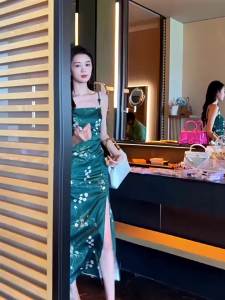 ZY.HT EraVogue Váy nữ Váy xanh lá cây Váy dây đeo đơn Váy satin Váy tùy chỉnh Váy cao cấp Váy cưới Váy gợi cảm Váy Pháp 9621