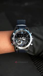 Jam Tangan Pria Casio Edifice ECB-40NP-1A Blue Dial Blue Resin Strap